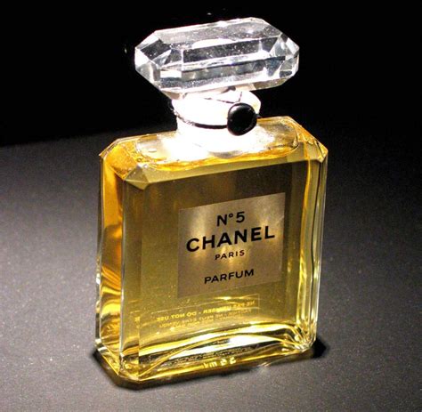 chanel flakon bild|Chanel 5 wikipedia.